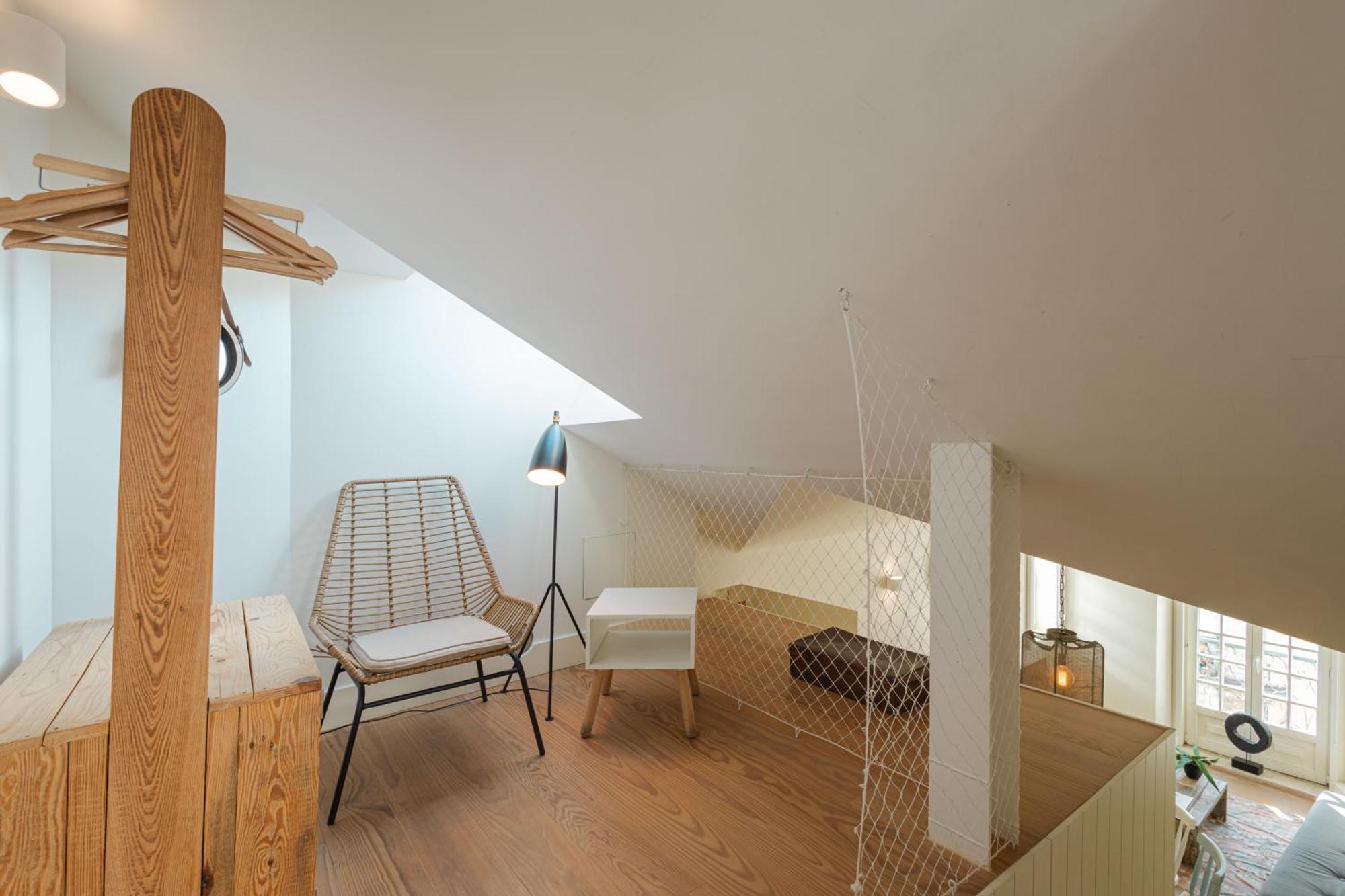 Almaria - Officina Real | Chiado * Lisboa